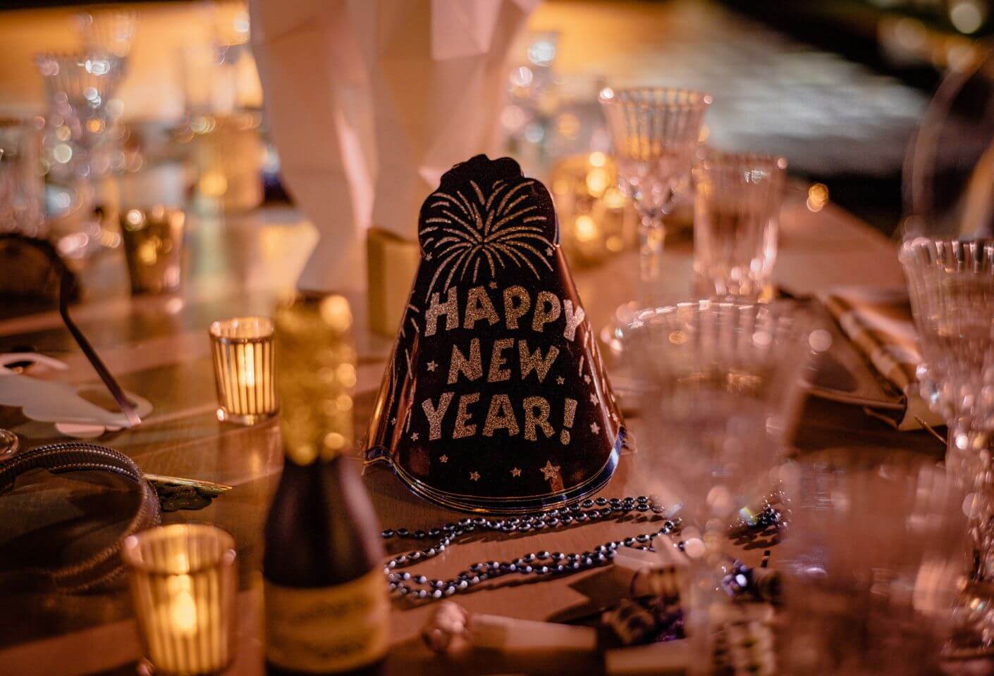 candlelit dinner new year